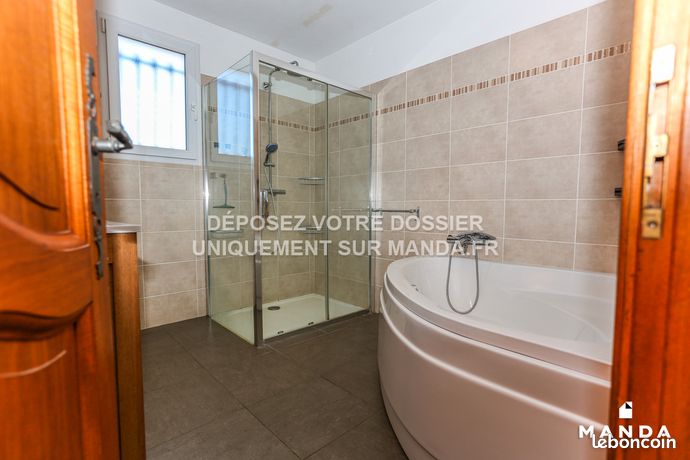https://img.leboncoin.fr/api/v1/lbcpb1/images/4a/df/86/4adf865144f7ffcf87985182457c37679f95e3c2.jpg?rule=ad-image