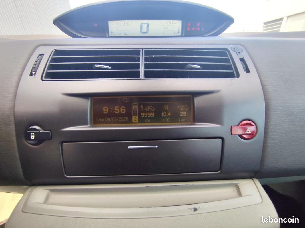 CITROEN C4 1.6i 16V - 110 BERLINE Pack Ambiance PHASE 1 (image 20)