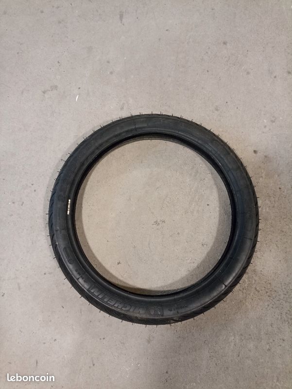 Pneu avant mobilette (image 1)