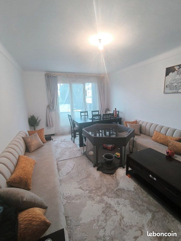 Appartement F4 - 80 m² - GARAGE + grenier