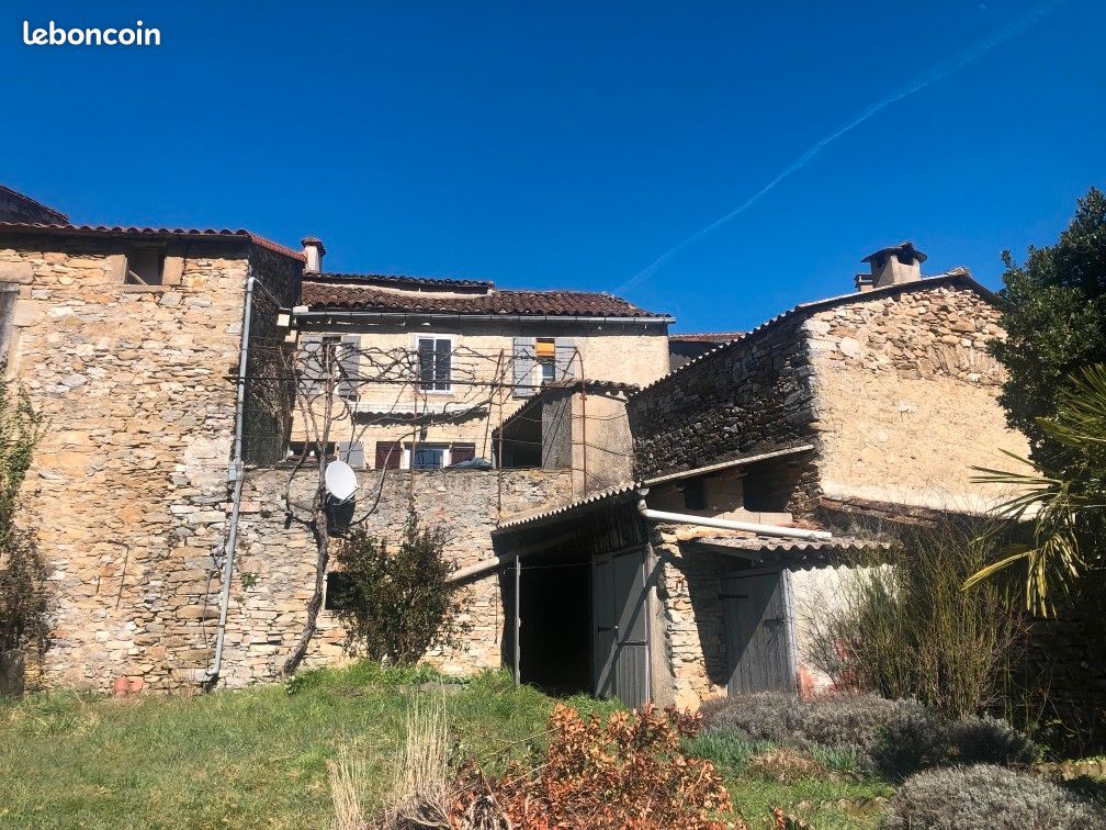 Maison 9 pièces de 150m² avec jardin à Courniou cadre naturel exceptionnel (image 1)