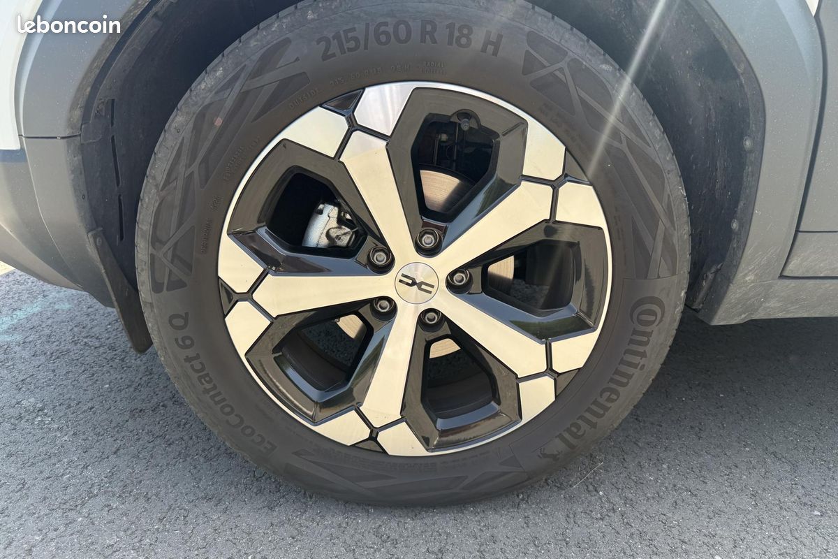 DACIA DUSTER 1.2 TCe - 130 III SUV Journey (image 9)