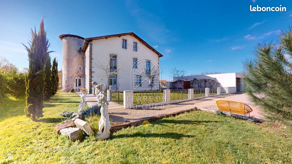 Maison 8 pièces 300 m² · à Dax · 300 m² · 789 000 €