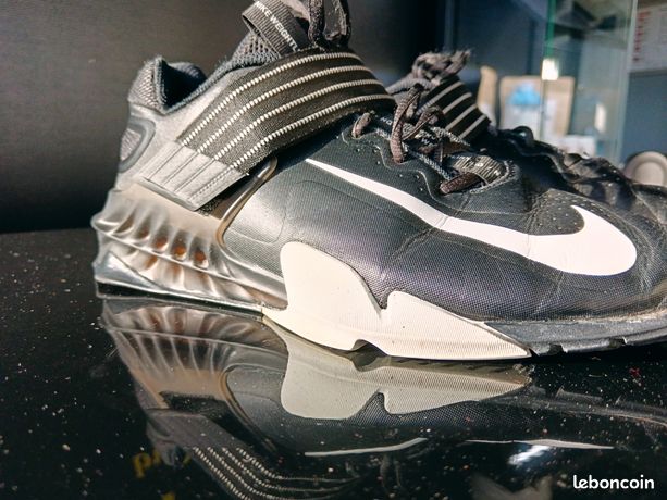 Chaussures d'haltérophilie Nike Savaleos d'occasion