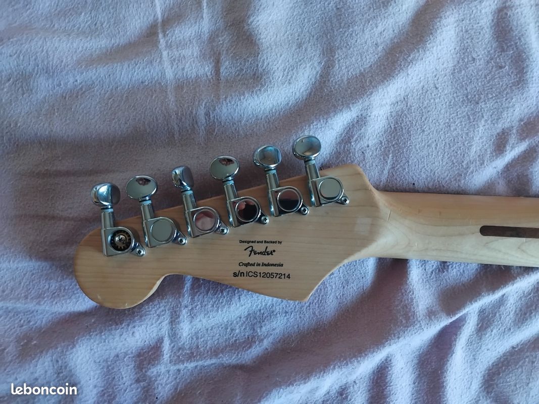 Squier stratocaster affinity 2012 (image 6)