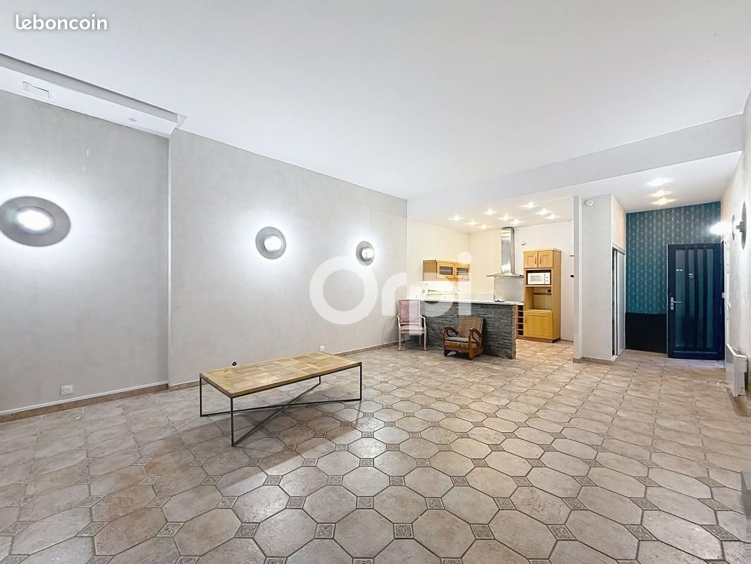 Appartement 2 pièces 74 m² · à Clamart · 74 m² · 1 250 €/mois