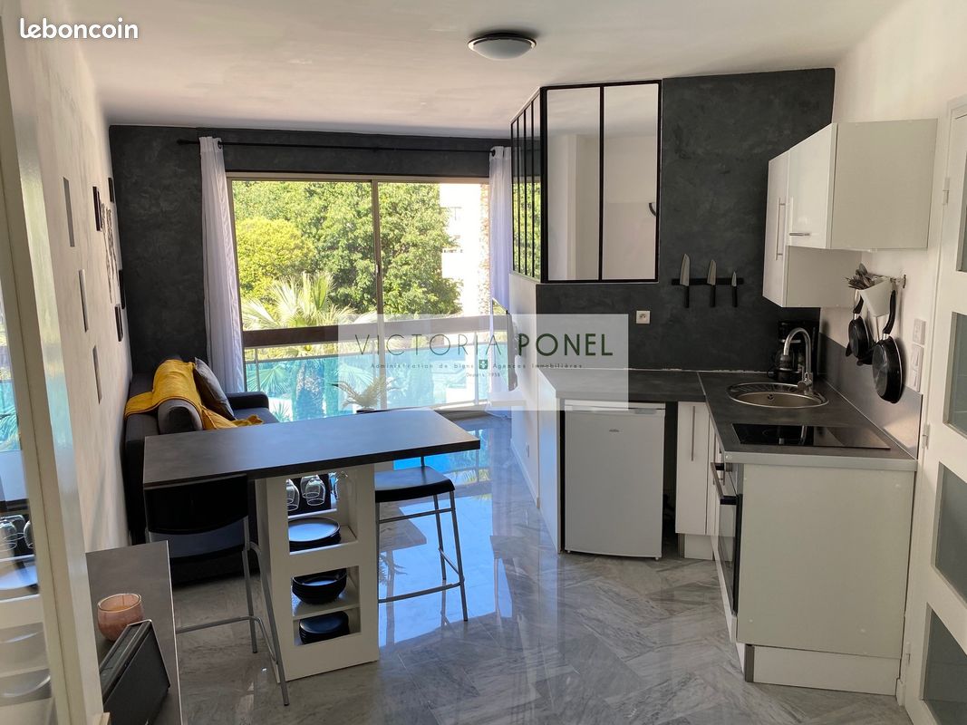 Appartement 1 pièce 30 m² · à Hyères · 30 m² · 670 €
