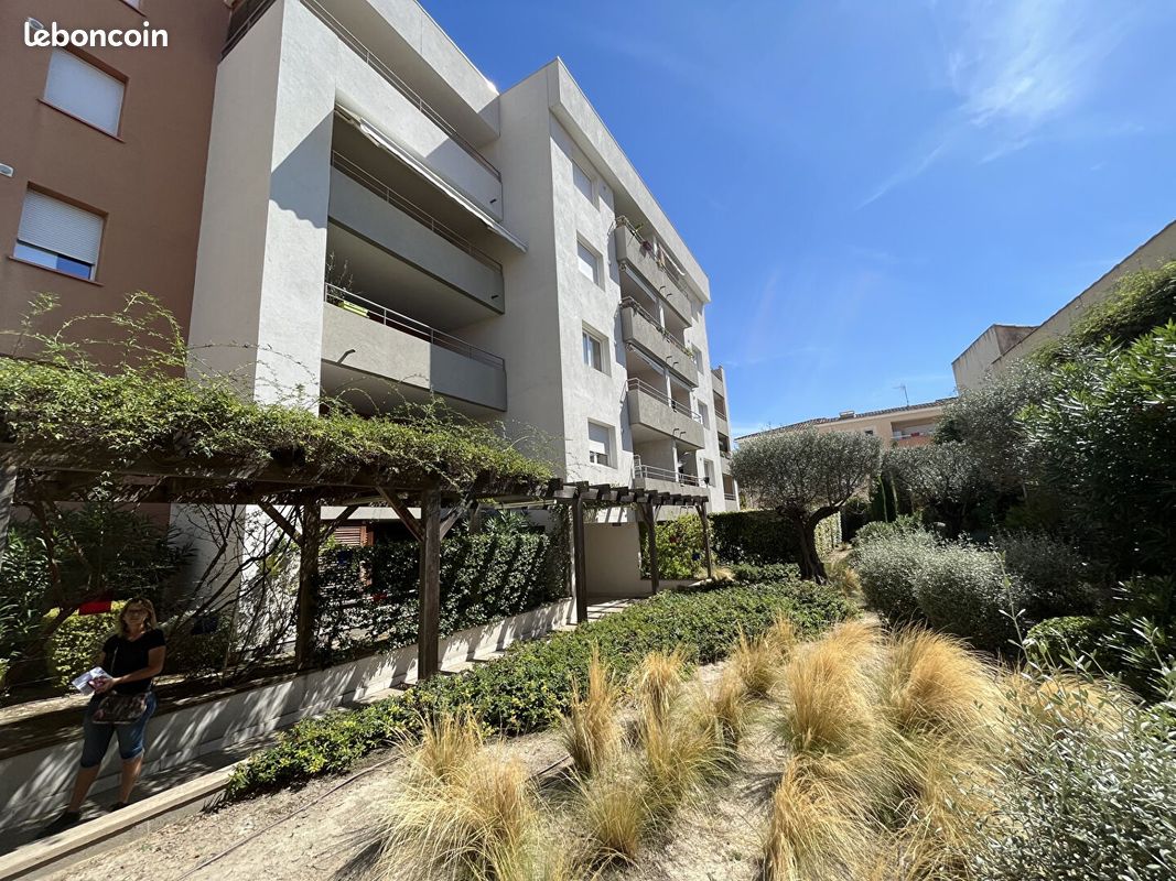 Appartement 2 pièces 40 m² · à Nîmes · 40 m² · 563 €
