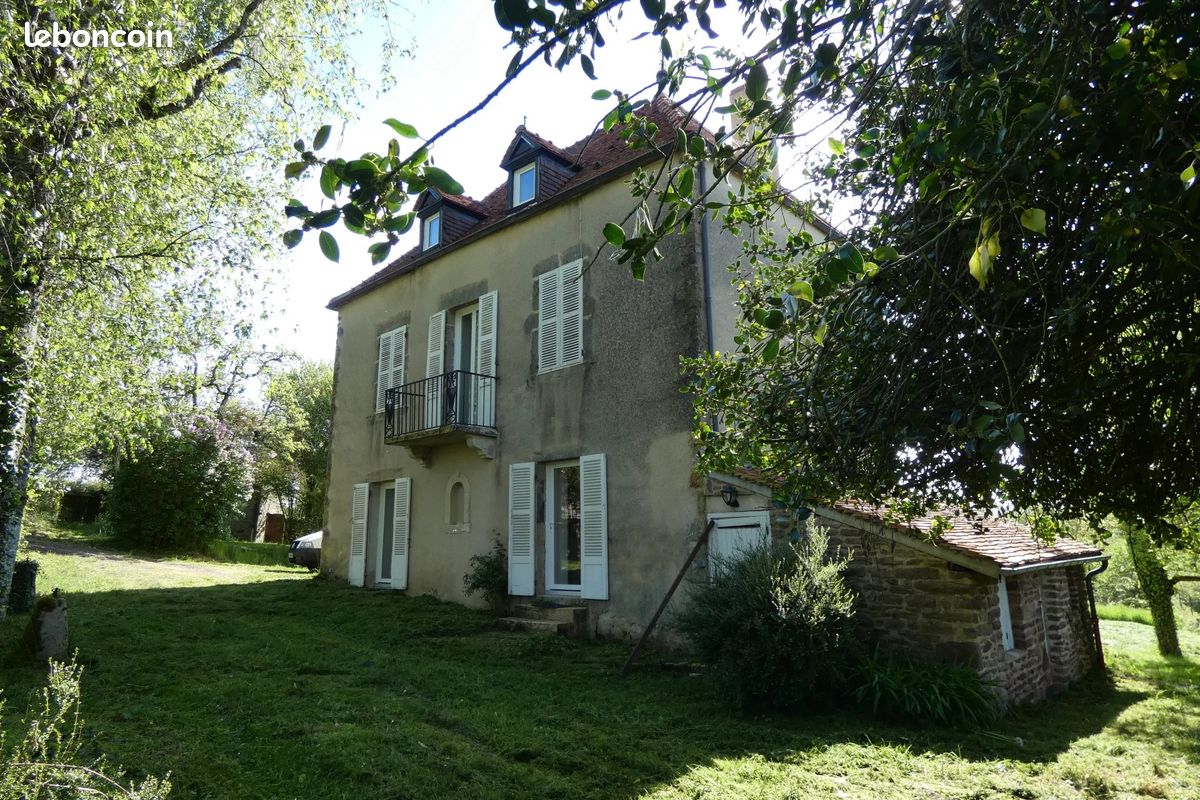 Maison 5 pièces 76 m² · à Saint-Pierre-de-Varennes · 76 m² · 199 650 €