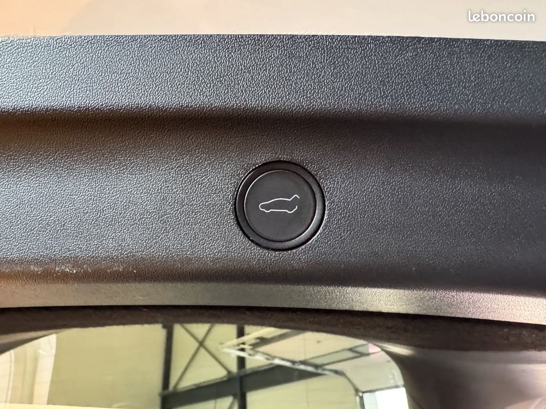 TESLA Model Y 279ch Standard Range - 2024 - Première main - 37 000 km (image 14)