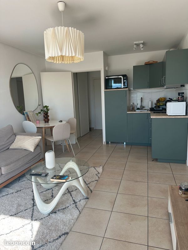 Appartement 2 pièces 43 m² · à Caluire-Et-Cuire · 43 m² · 950 €/mois