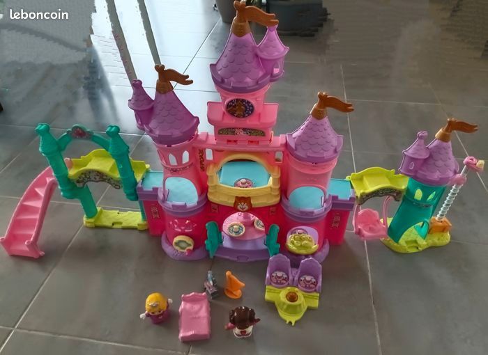 Jouet Vtech Le Chateau Magique Du Royaume Enchanté Tut Tut Copains (Occasion)