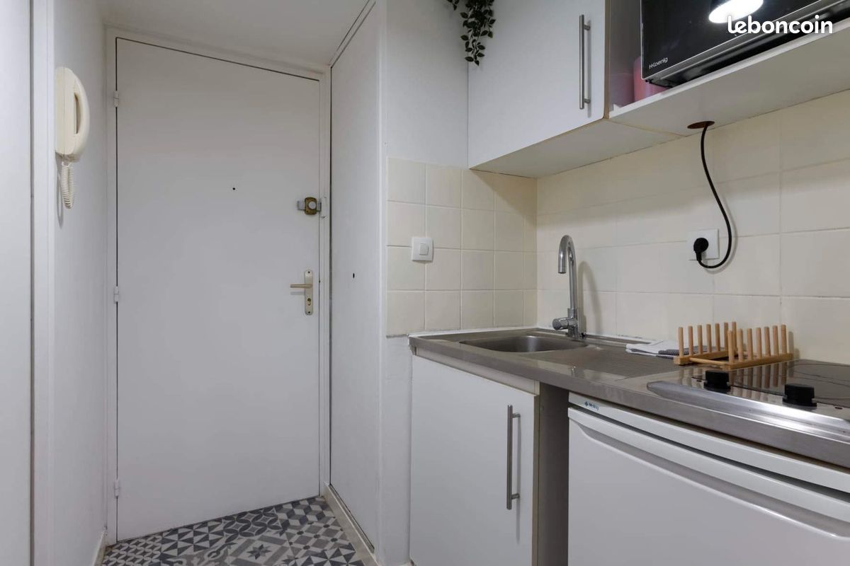 ★ Studio Terrasse privative - Piscine - WIFI & Parking GRATUIT ★ (image 3)