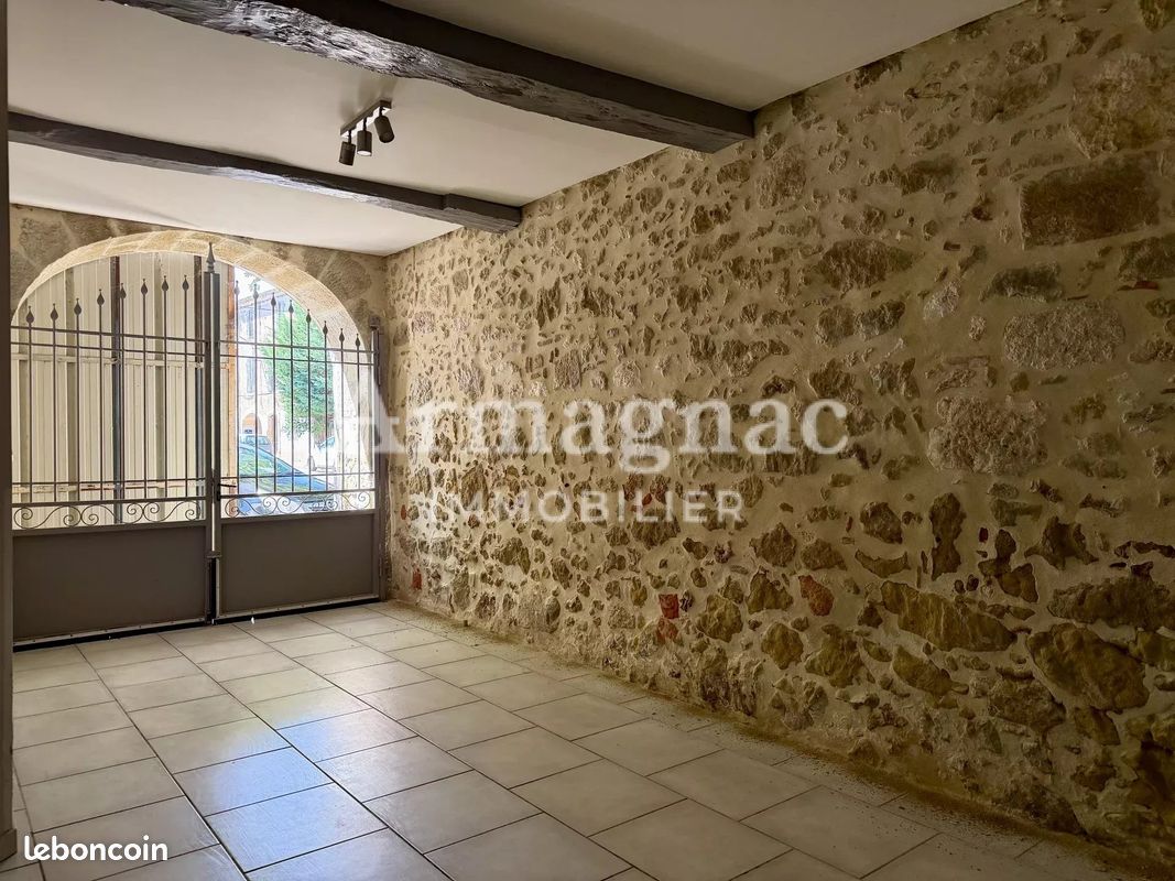 Appartement 4 pièces 112 m² · à Vic-Fezensac · 112 m² · 600 €