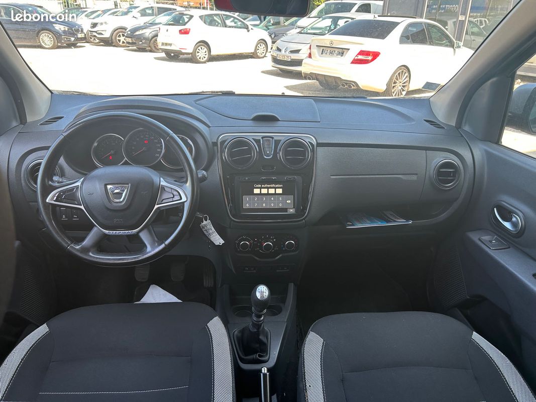 Dacia lodgy 1.5 blue dci 115ch 7 places (image 6)