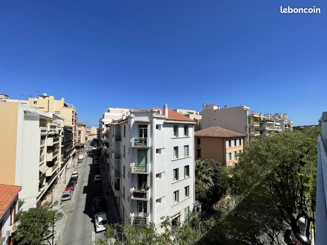 Appartement 3 pièces 65 m² · à Antibes · 65 m² · 1 400 €/mois