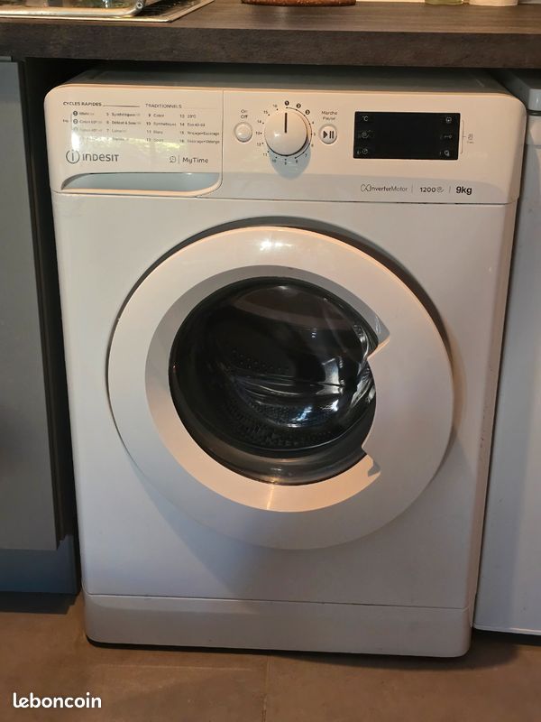 Lave linge machine à laver hublot 9kg Indesit (image 1)