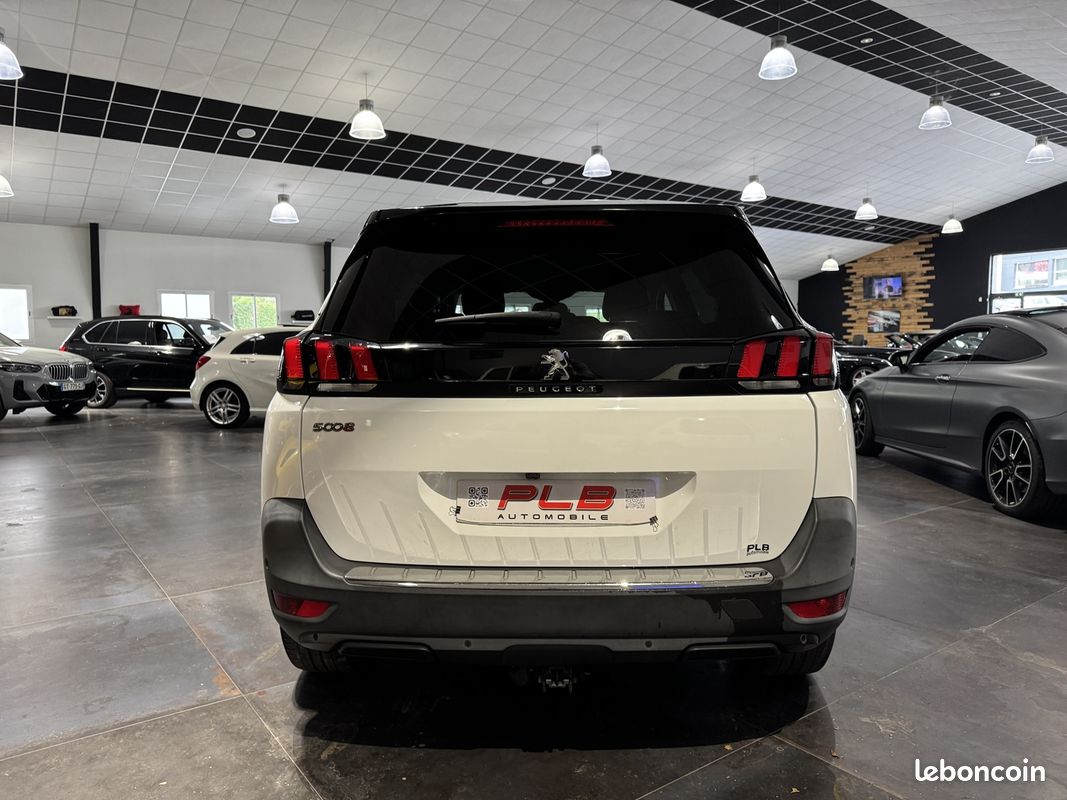 Peugeot 5008 1.5 EHDI 130CH ALLURE 7 PLACES (image 4)