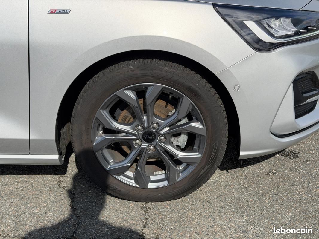 Ford Focus SW 1.0 EcoBoost 125 S&S mHEV ST-Line X (image 25)