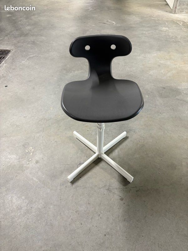 Chaise de bureau (image 1)