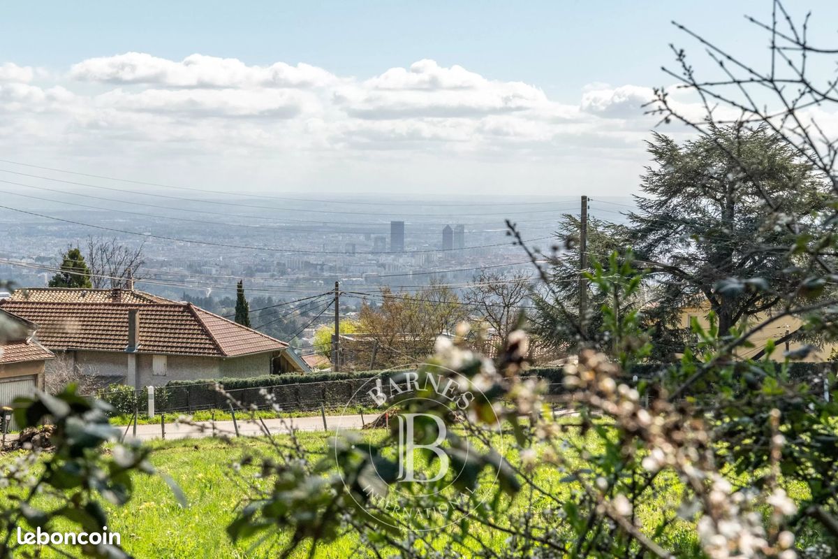 Terrain 1658 m² · à Saint-Didier-au-Mont-d'Or · 1 658 m² · 715 000 €