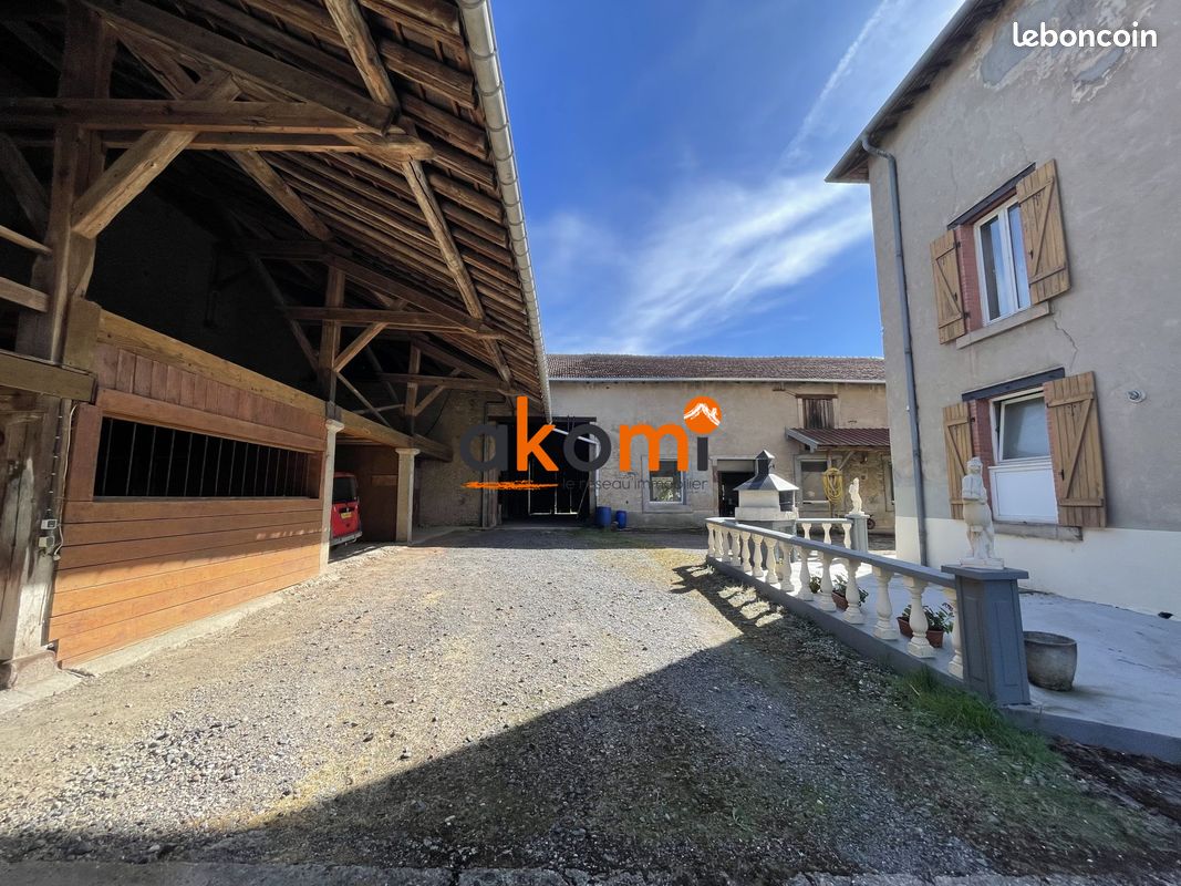 Maison 7 pièces 233 m² · à Domèvre-sur-Vezouze · 233 m² · 170 000 €