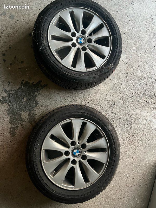 2 pneus avec deux jantes BMW (image 1)