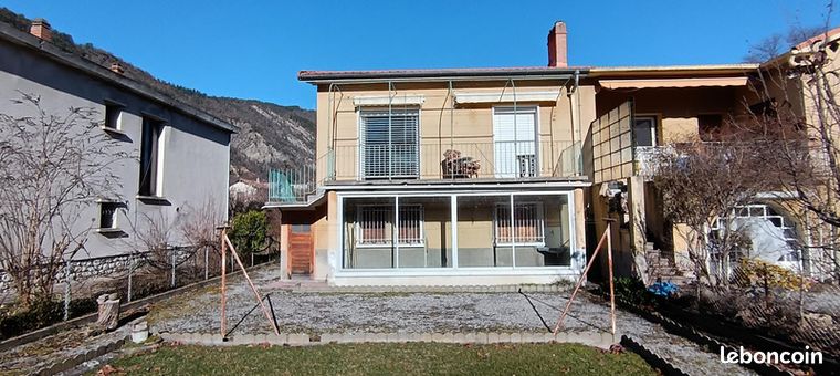 Maison 8 pièces 67 m²