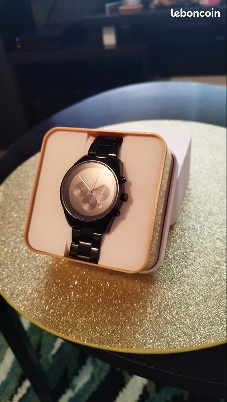 Montre noir manège à bijoux Montres Bijoux