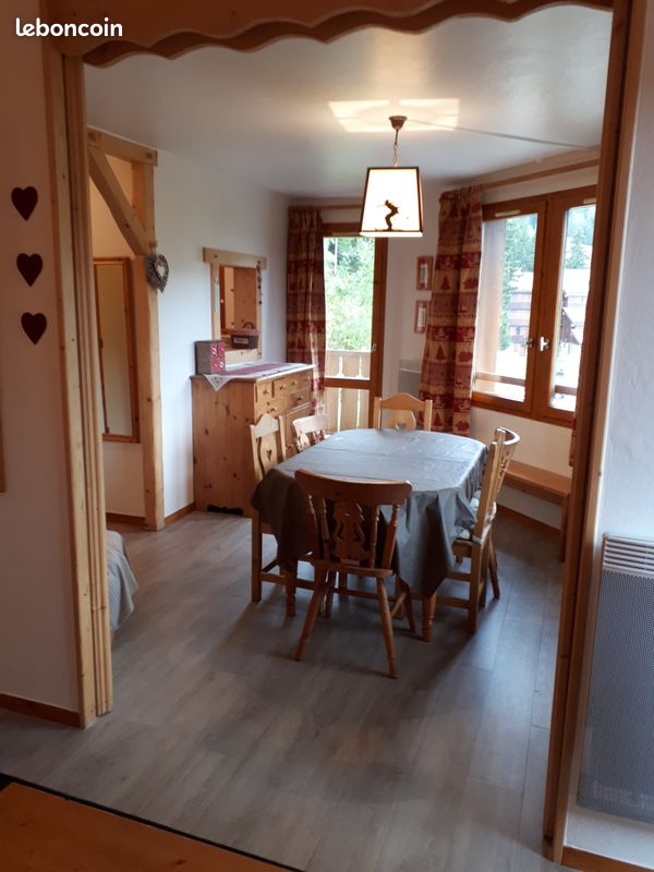 Appart de 54 m², 6/7 personnes, pied des pistes - VALMOREL (image 1)