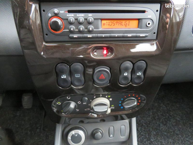 Dacia DUSTER 1.5 DCI 110CH FAP LAUREATE 4X4 +ATTELAGE (image 14)