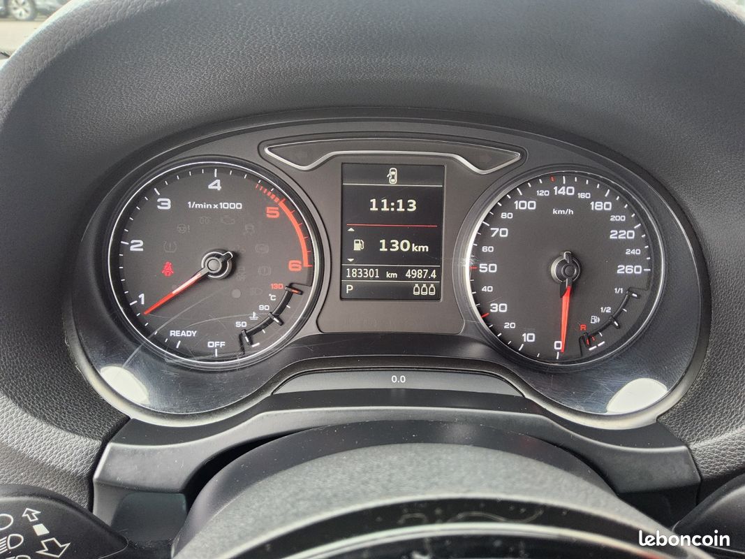 AUDI A3 A3 2.0 TDI 150 S tronic 6 S Line (image 9)