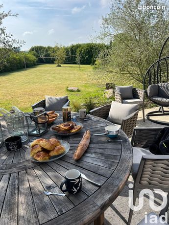 Maison 7 pièces 245 m²