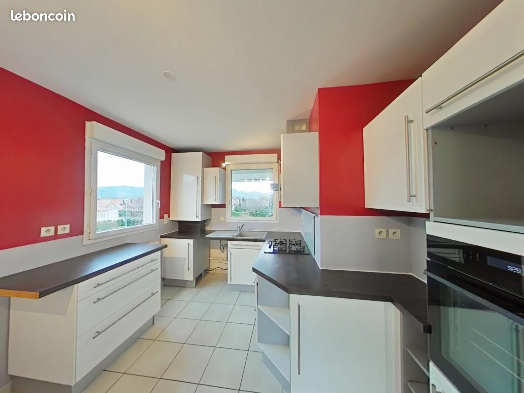 Maison 3 pièces 77 m² · à Reignier-Ésery · 77 m² · 1 380 €