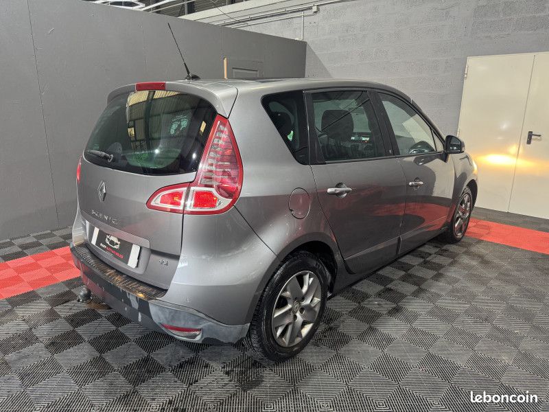 Renault SCENIC III 1.6 DCI 130CH ENERGY 15TH ECO² (image 3)