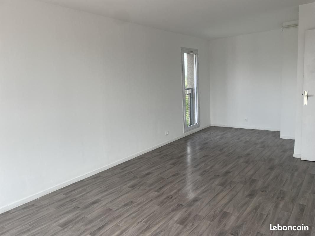 Appartement a louer charleville-mezieres - 4 pièce(s) - 82 m2 - Surfyn