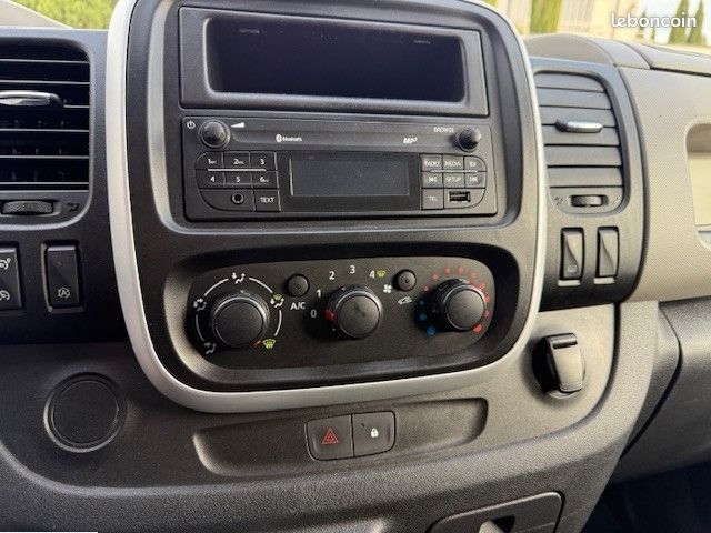 Renault TRAFIC III FG L1H1 1200 1.6 DCI 125CH GCF E6 (image 17)