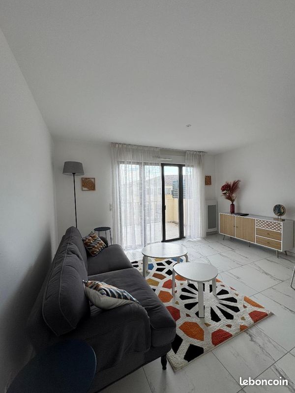 Appartement 2 pièces 44 m² · à Saint-Maximin-la-Sainte-Baume · 44 m² · 890 €/mois