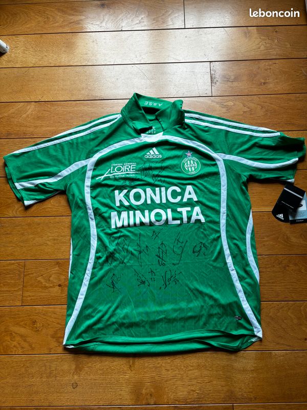 Maillot Linfield Saison 2006/2007 Par Umbro, Taille 110 Cm, Occasion, Bleu, Manches Courtes
