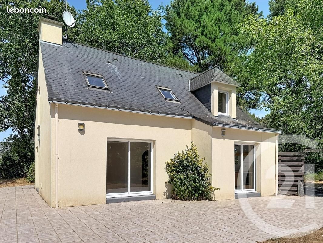 Maison 5 pièces 126 m² · à Saint-Perreux · 126 m² · 235 500 €