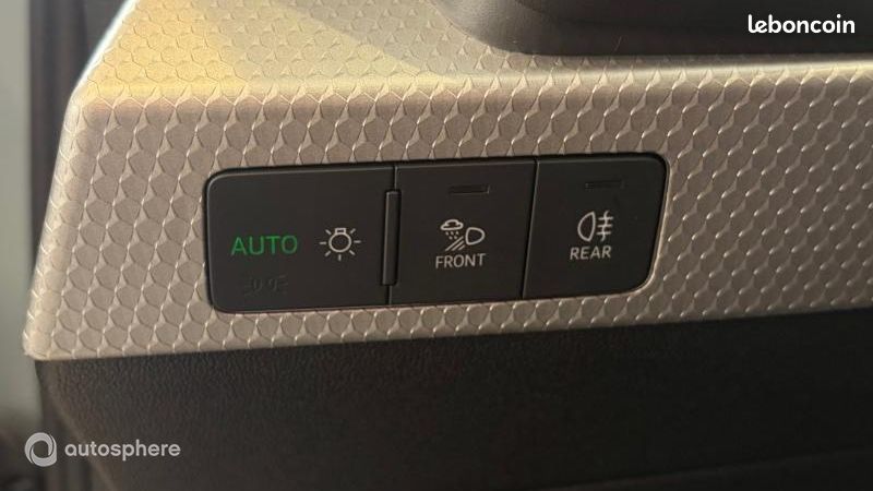 Audi A1 Sportback 35 TFSI 150ch S line S tronic 7 (image 20)