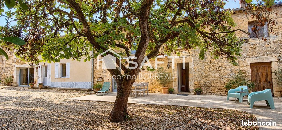 Maison 6 pièces 250 m² · à Échiré · 250 m² · 312 000 €