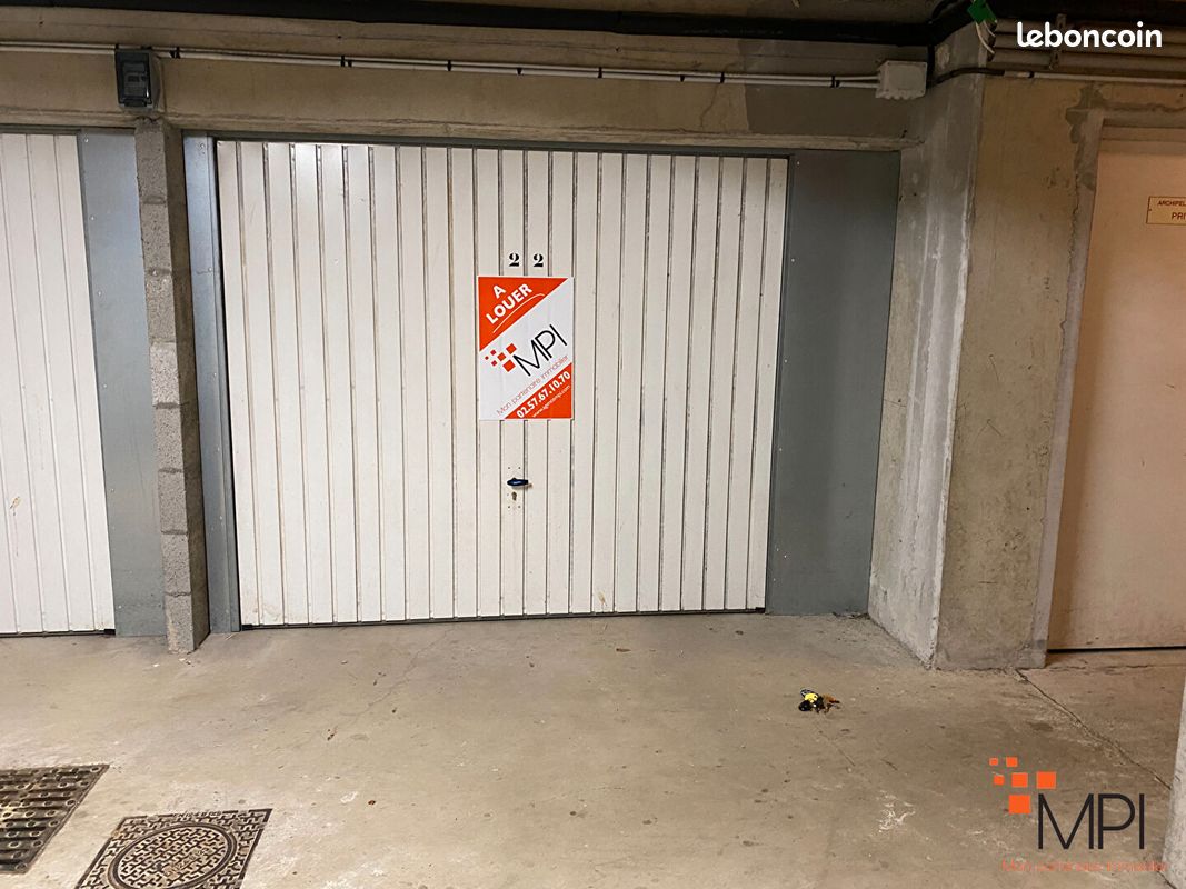 Parking 1 pièce · à Mordelles · 100 €