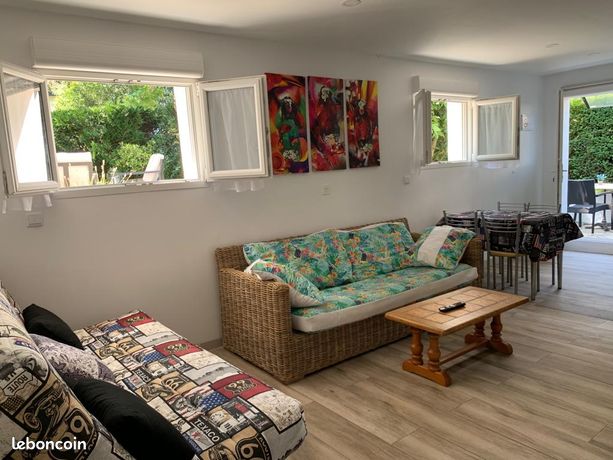 900 euros, wifi, eau, electricité compris, a cote camping