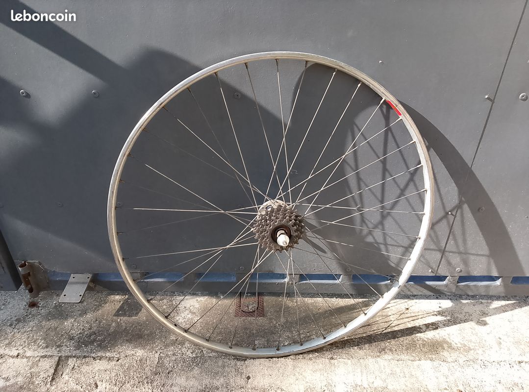 Roue Arrière Vélo Mavic 700c Avec Moyeu Ultegra FH-6500 – Occasion, Projet
