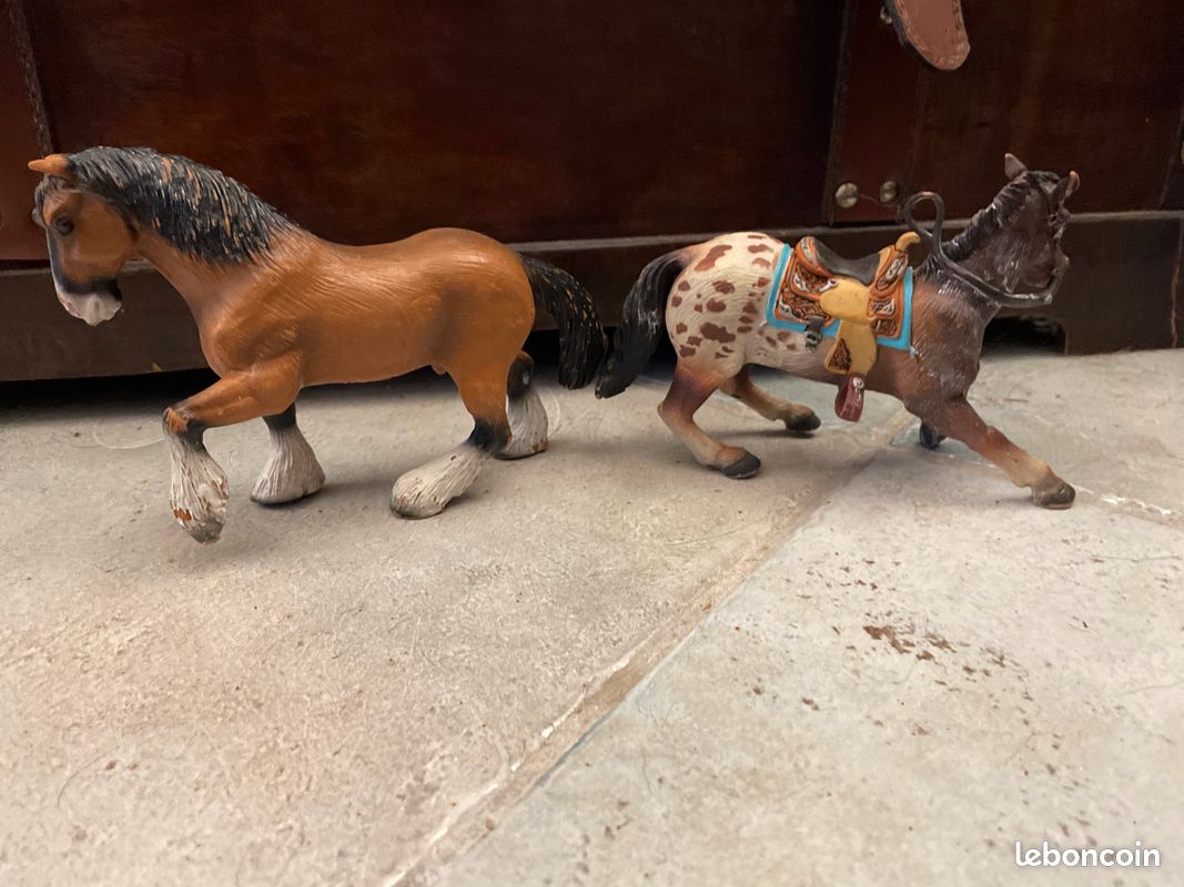 Lot de 6 figurines de chevaux (image 2)