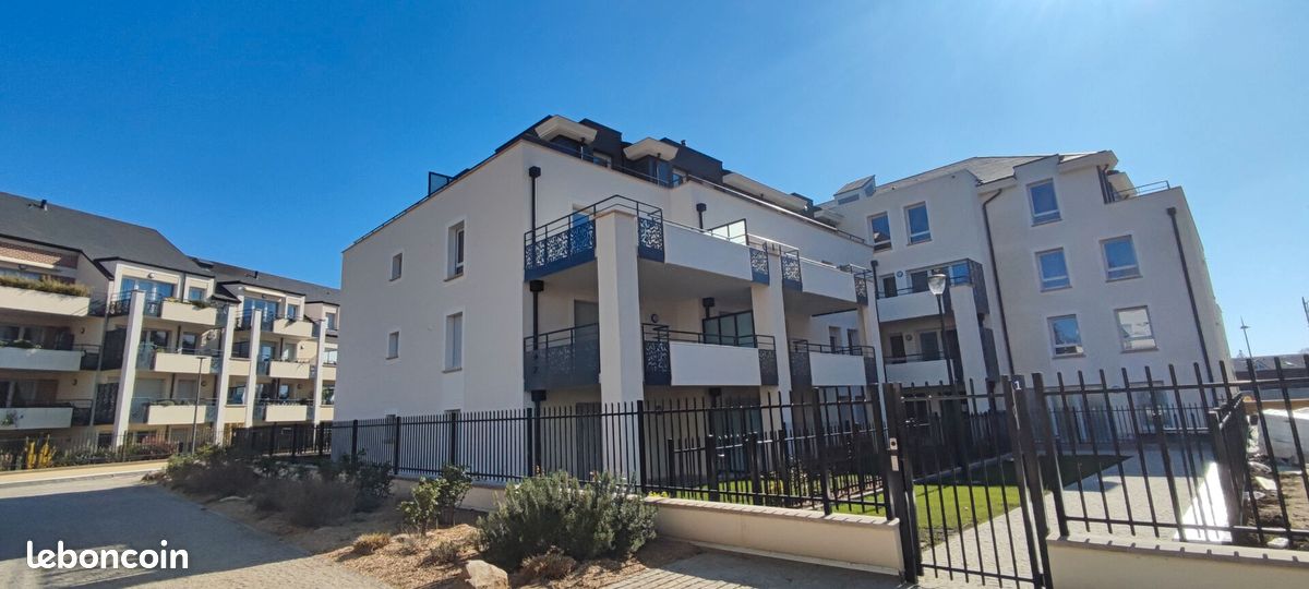 Parking/box BEAUVAIS · 71 €/mois
