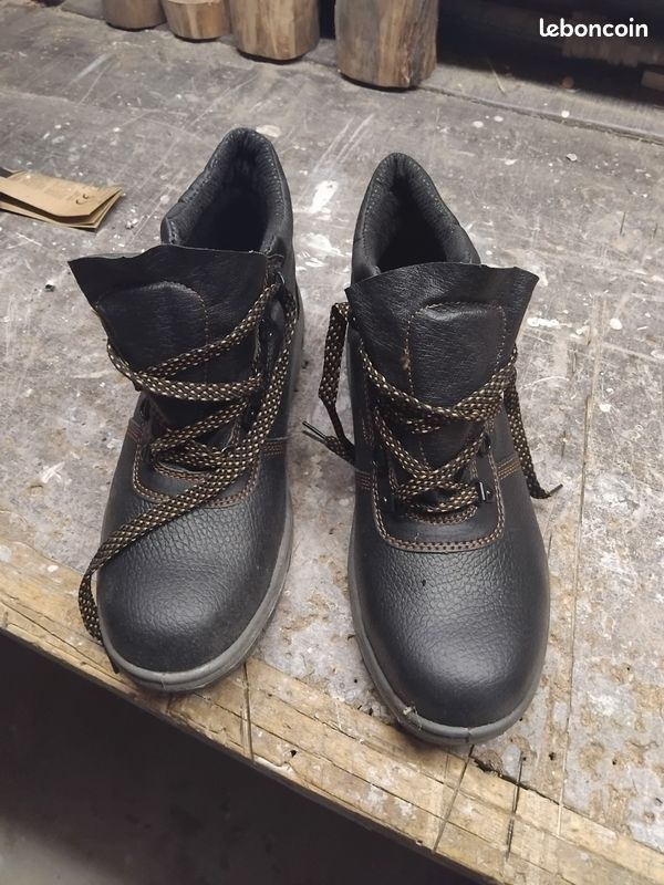 Chaussure de sécurité (image 1)