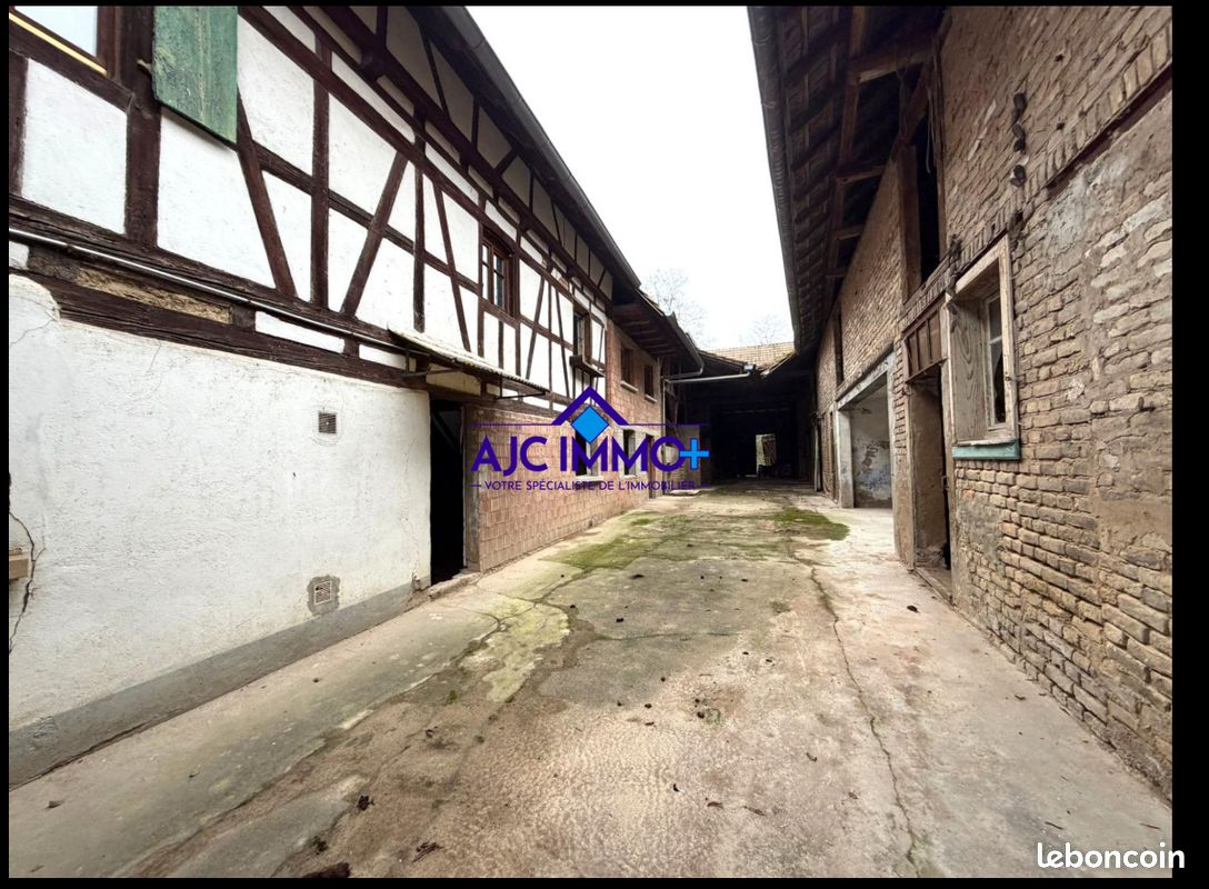 Maison 10 pièces 300 m² · à Lampertheim · 300 m² · 290 000 €