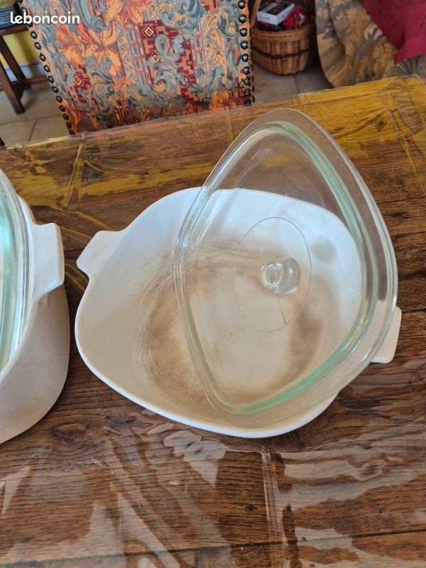 Bocal en Verres de 16 L avec couvercle en plastique et serviette